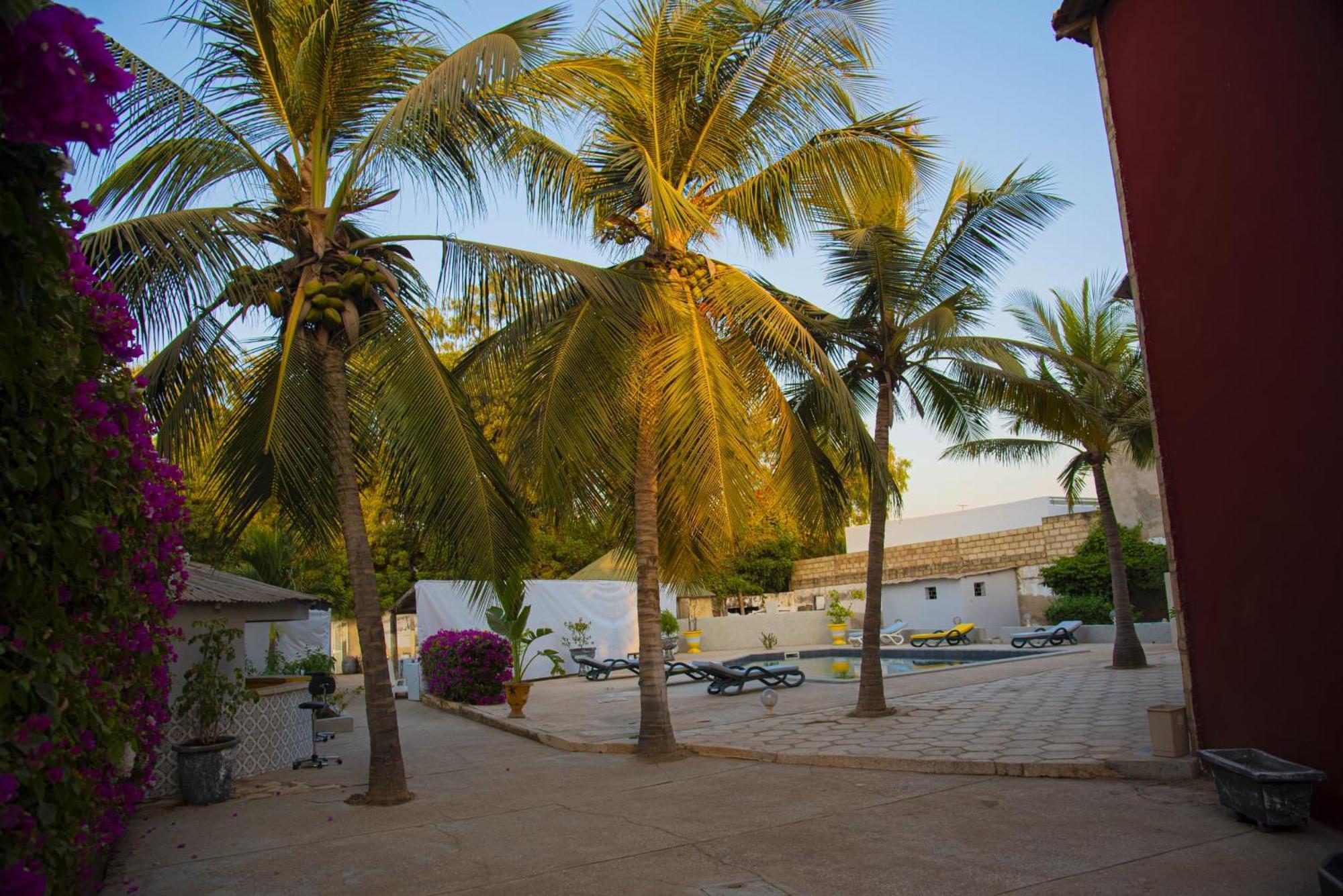 Chambres D'Hotes Villa Luciana Saly Exteriér fotografie