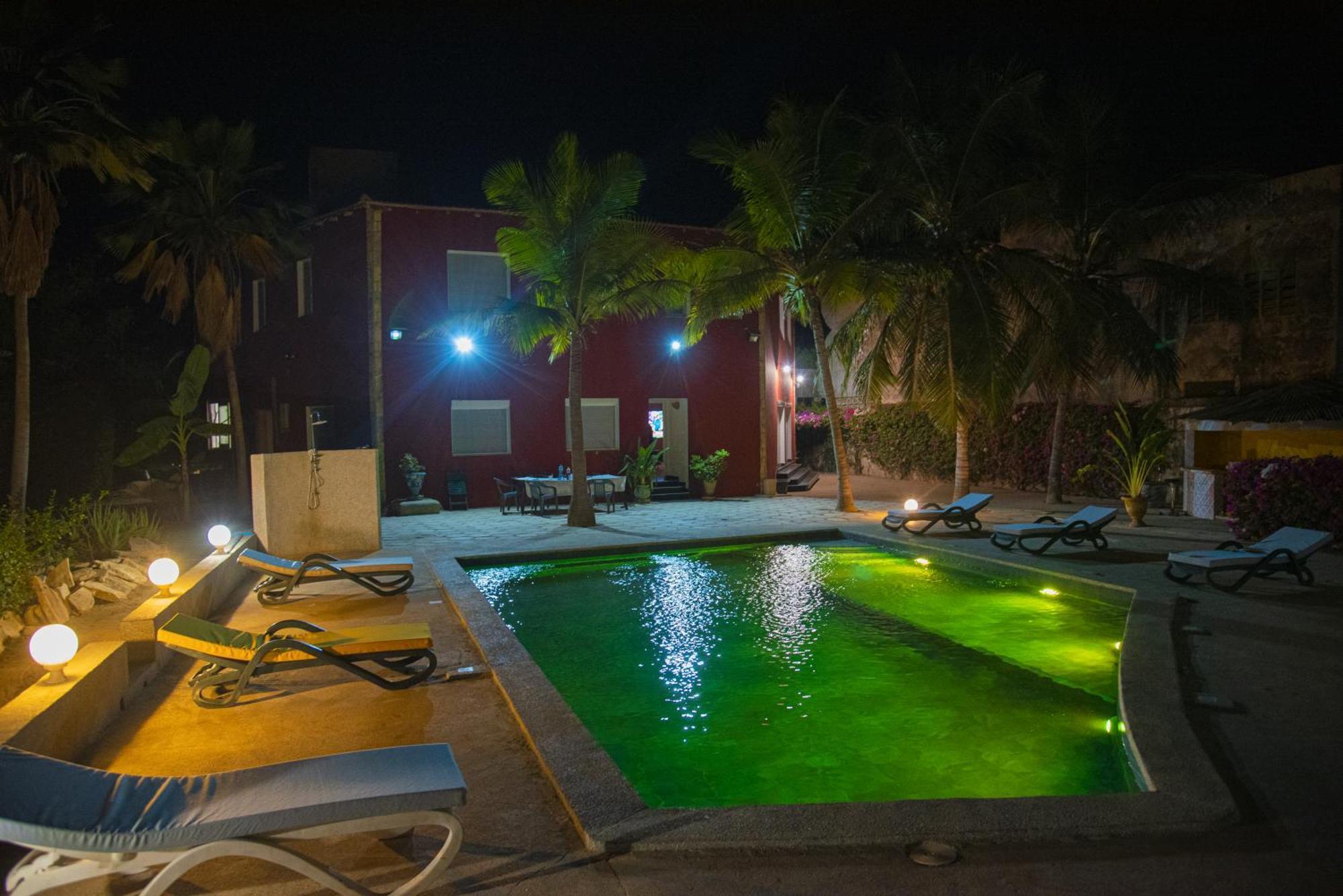 Chambres D'Hotes Villa Luciana Saly Exteriér fotografie