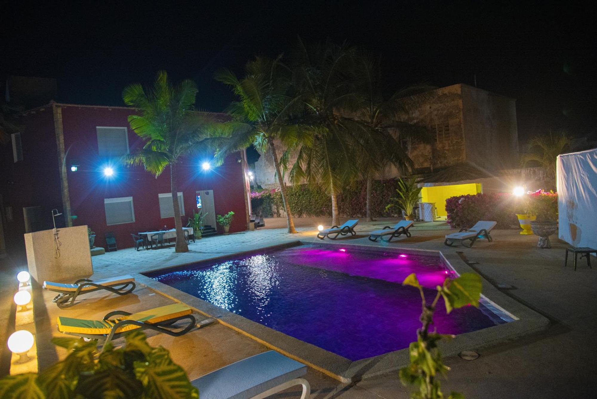 Chambres D'Hotes Villa Luciana Saly Exteriér fotografie