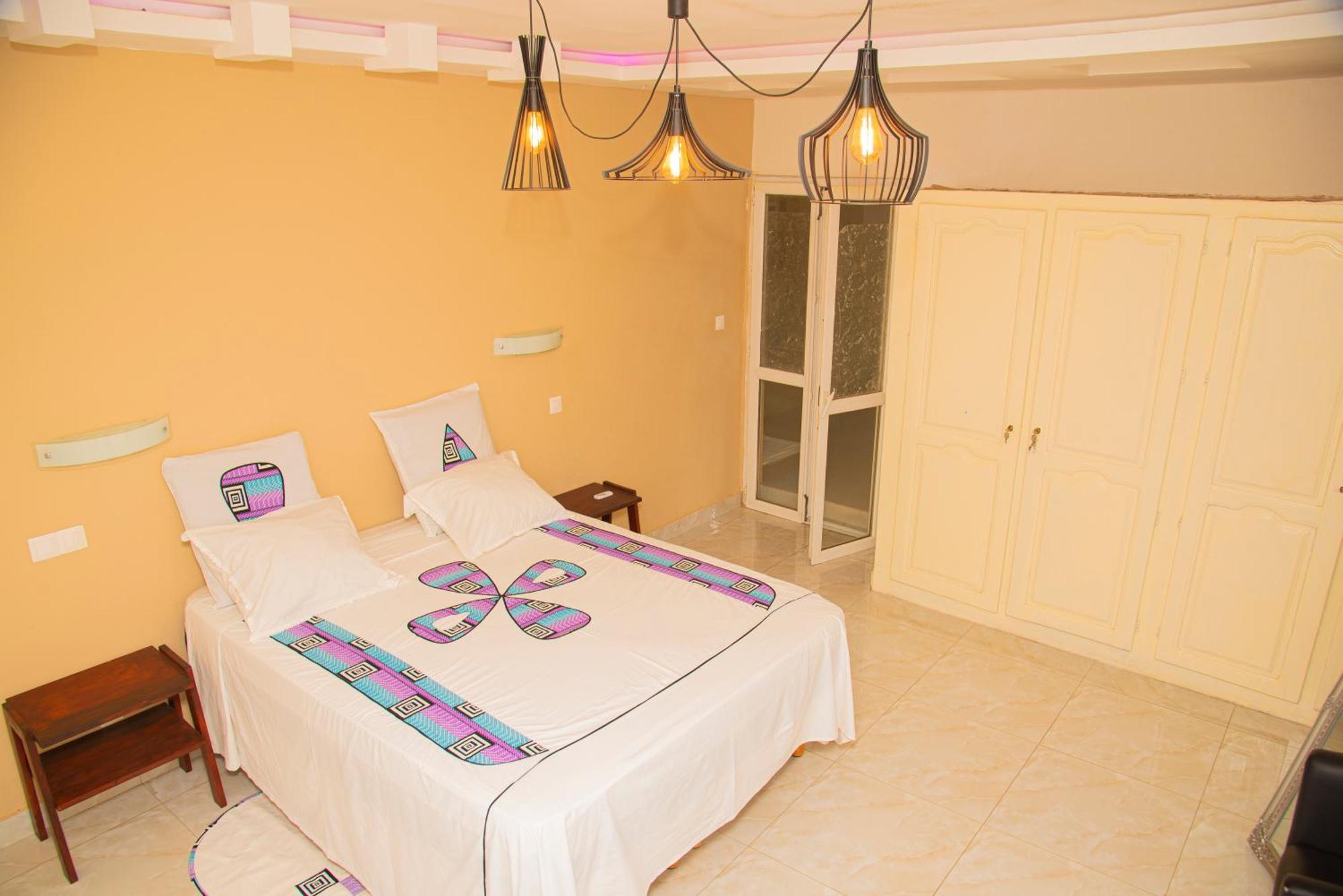 Chambres D'Hotes Villa Luciana Saly Exteriér fotografie